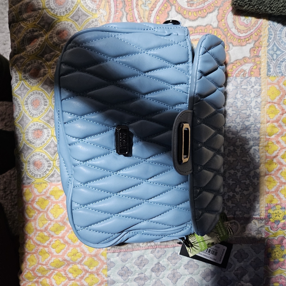 BRAND NEW BADGLEY MISCHKA  TAGS BABY BLUE PUFFER CLUTCH